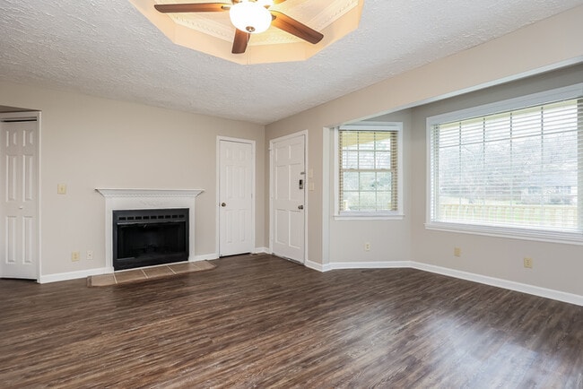 Building Photo - 511 Buffalo Trail