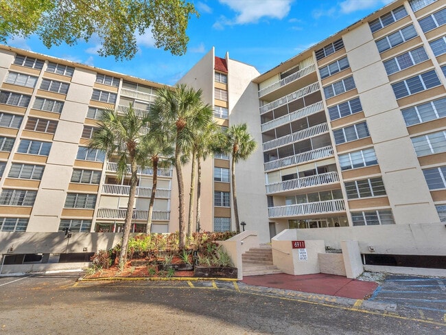 Building Photo - 6901 Environ Blvd