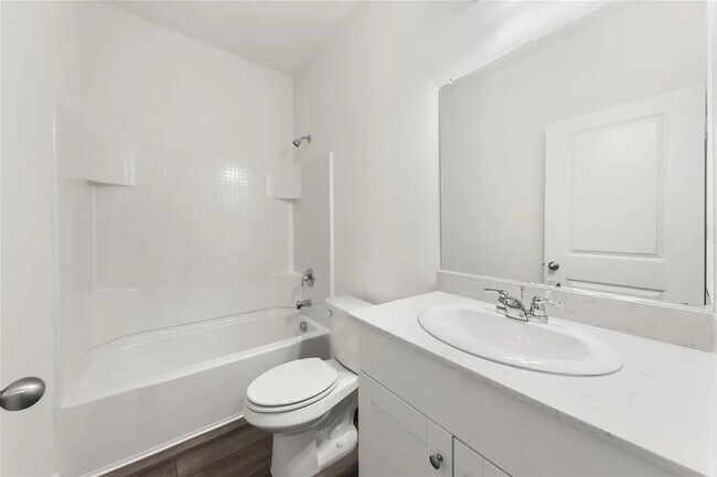 Building Photo - 1834 Sandlin Dr
