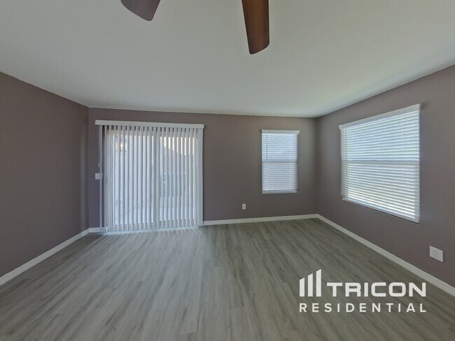 Foto del edificio - 3904 S 79th Dr