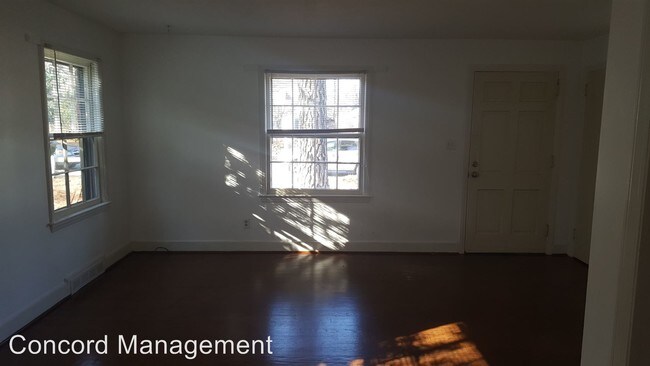Building Photo - 424 E Radiance Dr
