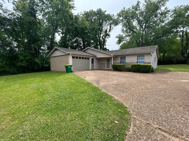 Building Photo - 60 Wheeling Dr