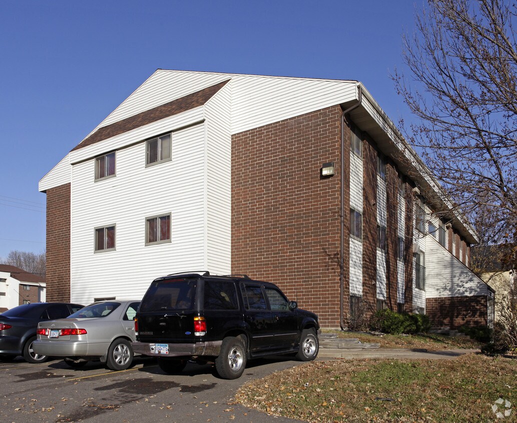 Primary Photo - 1217 4th Ave S