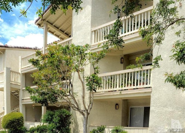 Foto del edificio - 675 Oak Run Trail