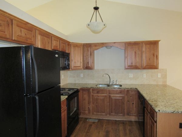Building Photo - 2025 Springbrook