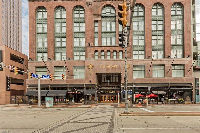 Building Photo - 140 Public Square