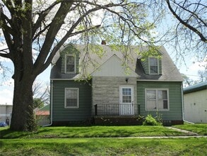 Building Photo - 415 La Porte Rd