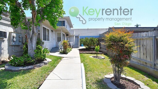 Foto del edificio - 5-10 minutes Driving to SDSU|  3–5 minutes to I-8  | 5–7 minutes to I-15