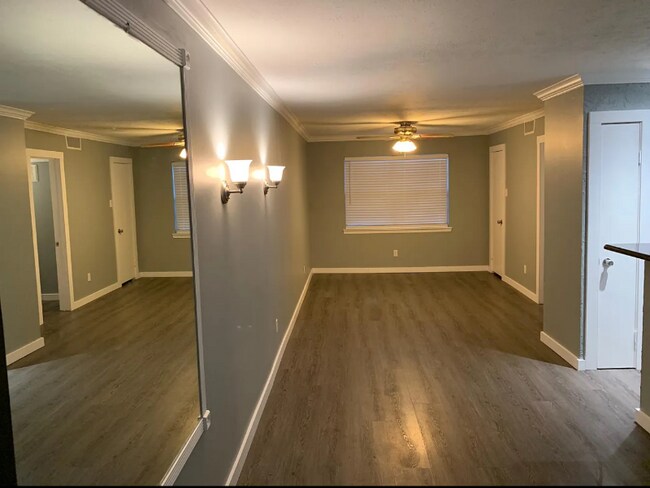 Foto del edificio - 4525 Gilbert Ave