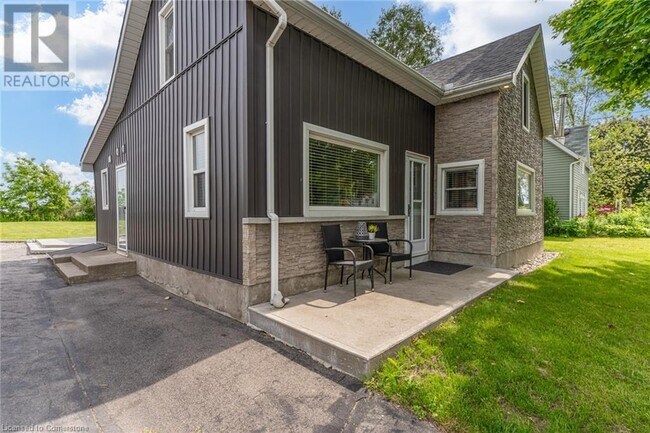 Building Photo - 9056 Airport Rd