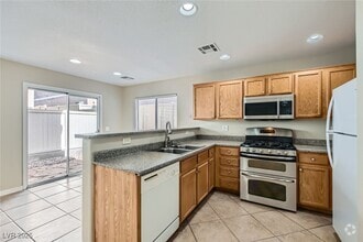 Building Photo - 937 Grand Cerritos Ave