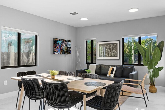 Foto del edificio - 1350 NW 28th St