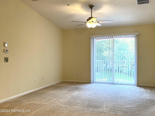 Foto del edificio - 13800 Herons Landing Way