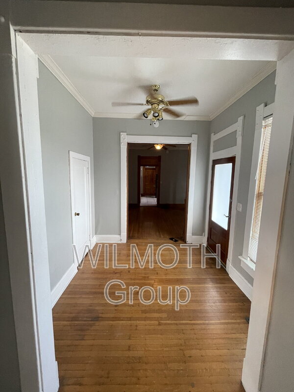 Foto del edificio - 412 E 16th St