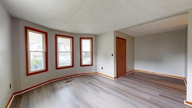 Building Photo - 3518-3520 W 54th St