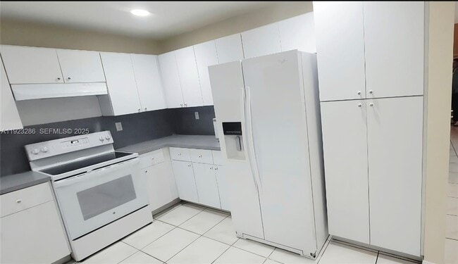 Foto del edificio - 784 NW 135th Ct