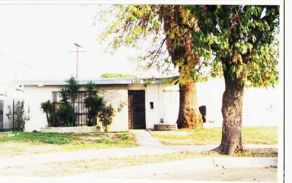 Foto del edificio - 1358 N Parkside Dr