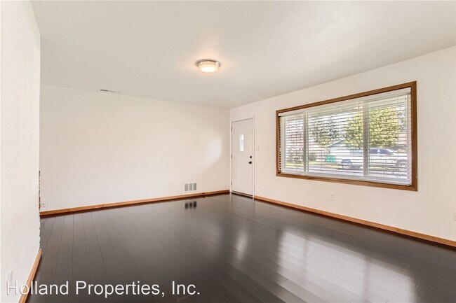 Foto del edificio - 3 br, 1 bath House - 14110 SW Linda Ln
