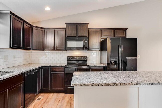 Foto del edificio - 12812 E Timber Lake Rd