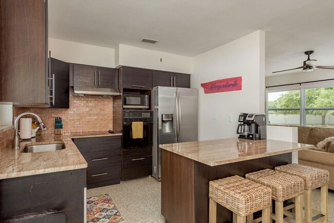 Photo - 2153 Pocahontas Dr House