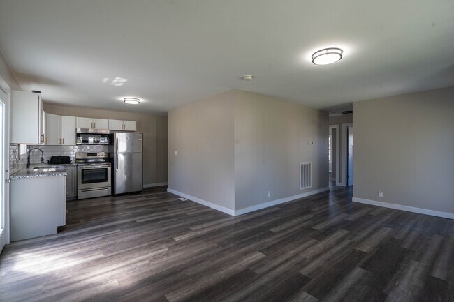 Foto del edificio - Newly renovated 3 bed and 1 bath house in ...