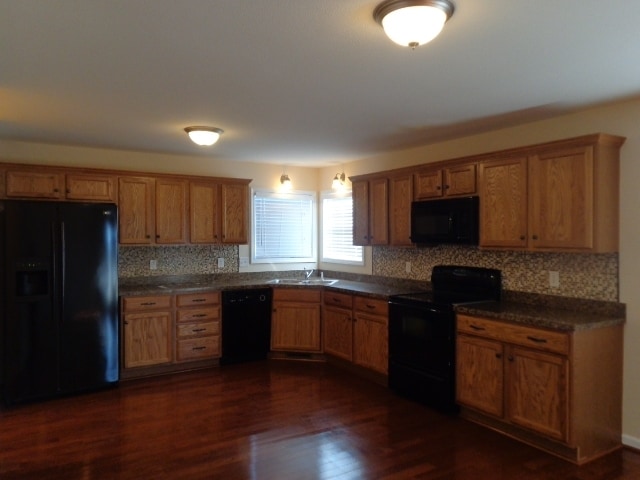 Building Photo - 3784 Cindy Jo Dr N