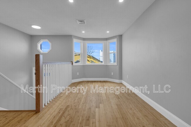 Foto del edificio - 690 Dorchester Ave