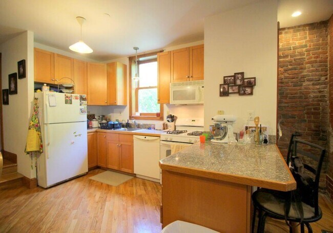 Foto del edificio - 448 Jersey Ave