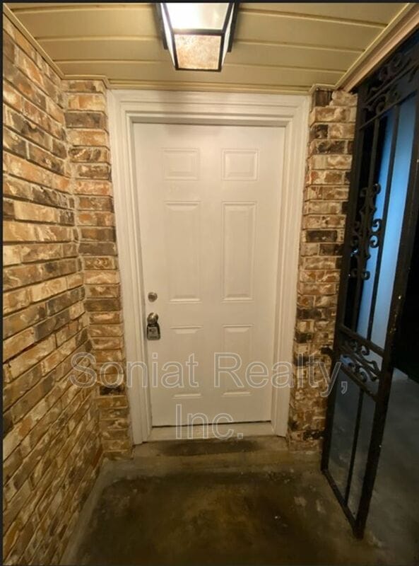 Foto del edificio - 7202 Salem Dr