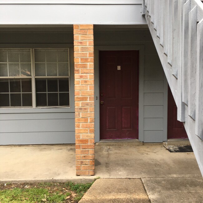 Lakeway Apartments Apartments at 3375 LA 594 Monroe, LA