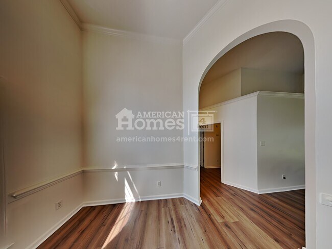 Building Photo - 1698 Kings Pond Cove