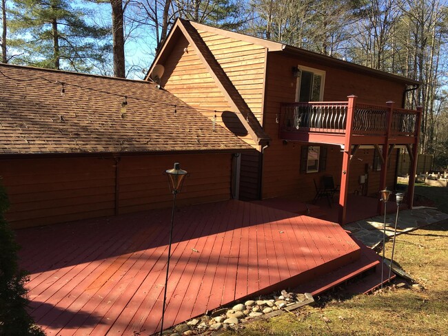 Building Photo - 48 N Rowe Rd