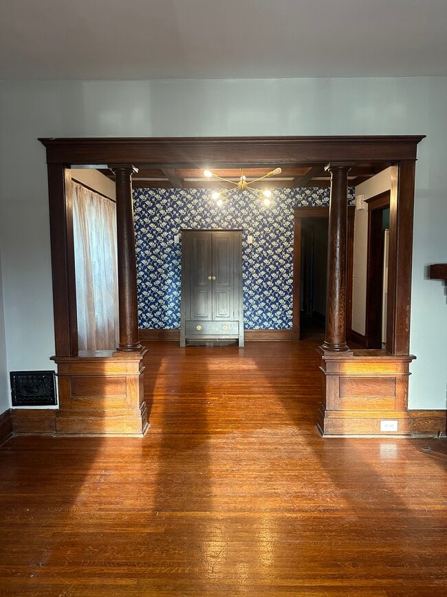 Building Photo - 31 Harvard Pl