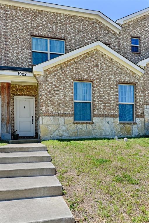 Building Photo - 1922 Timber Oaks Dr
