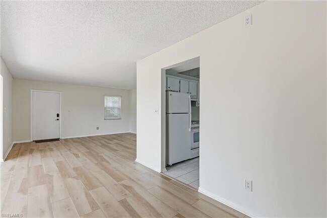 Foto del edificio - 1400 Pompei Ln