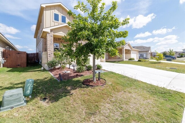 Foto del edificio - 132 Skycroft Cir