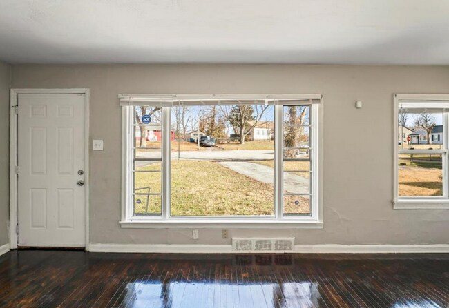 Building Photo - 6147 Shillington Ln