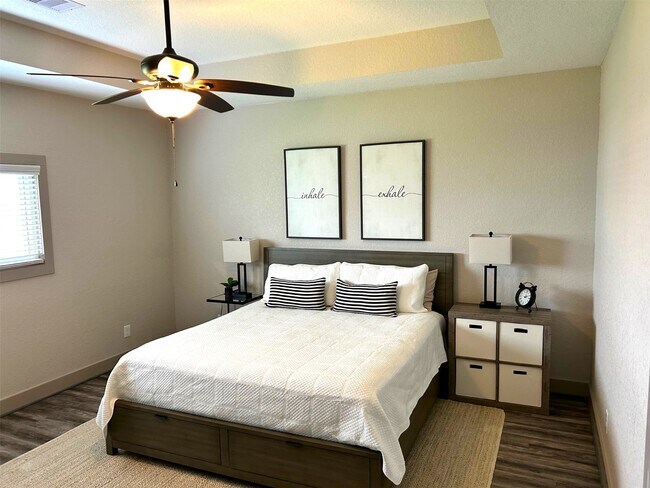 Foto del edificio - 25024 Sausalito Dr