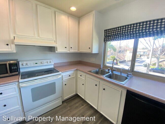 Building Photo - 2 br, 1 bath House - 1704 N. Willow Woods ...