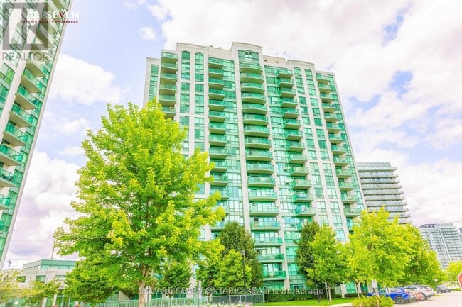 Building Photo - 4900 Glen Erin Dr