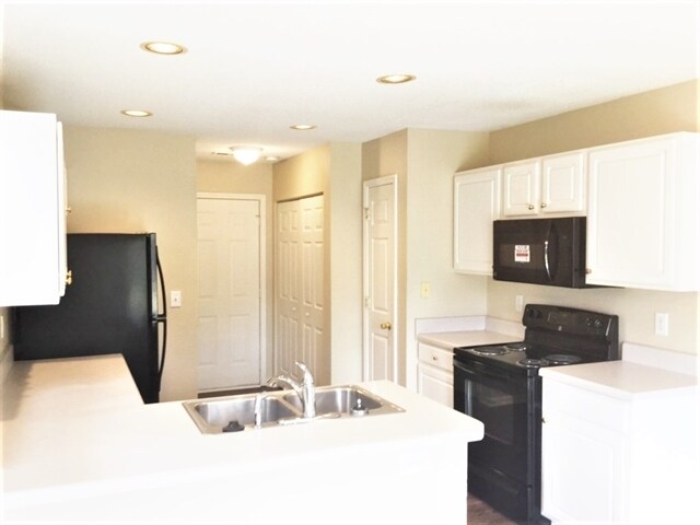 Foto del edificio - 4271 Lake Woodard Dr