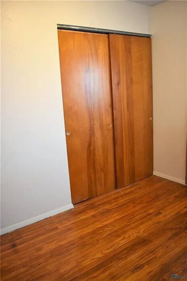 Foto del edificio - 3107 129th St