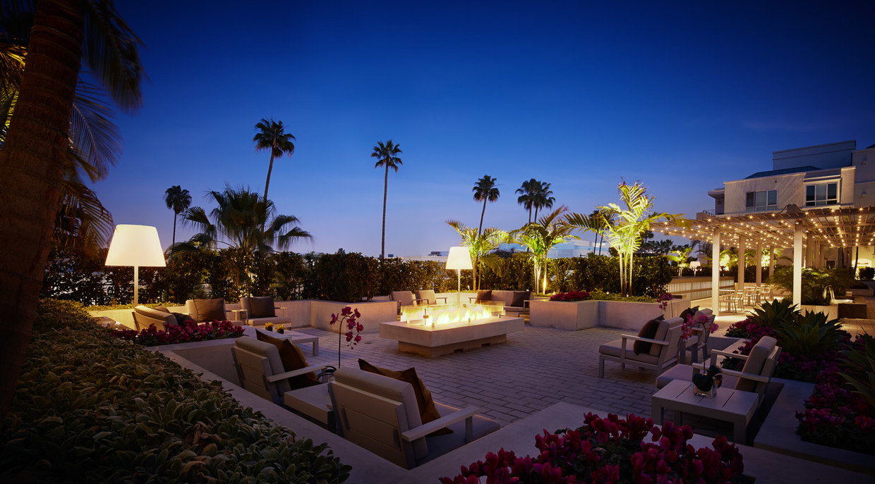 a.terrace - AKA Beverly Hills Furnished Residences