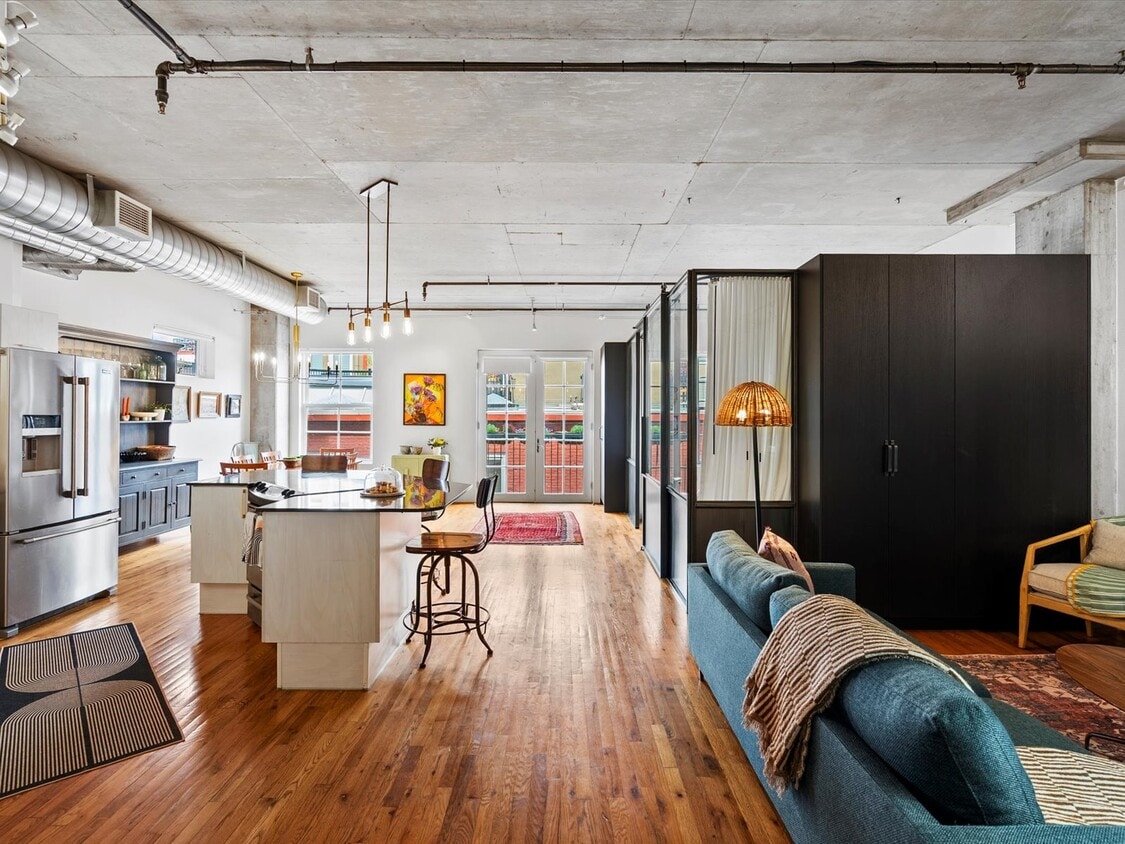 Photo - 1499 Blake St (Denver, CO)