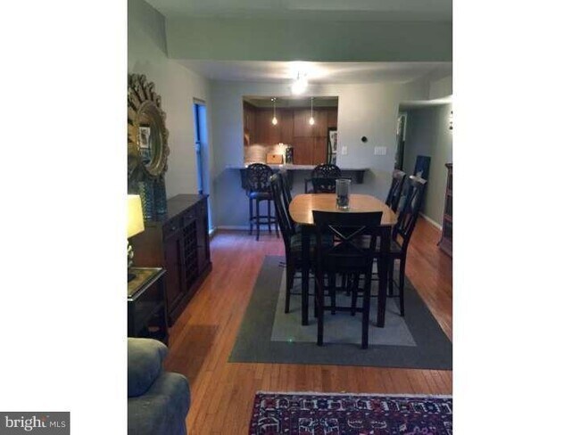 Building Photo - 130 Spruce St