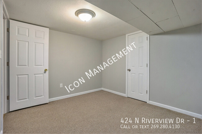 Foto del edificio - 424 N Riverview Dr