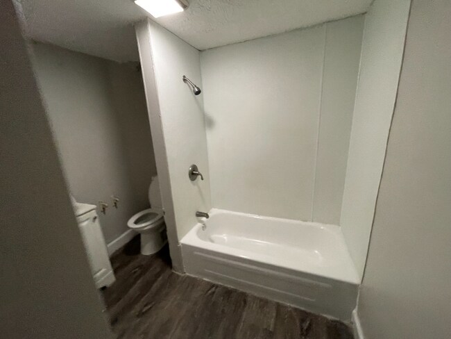 Building Photo - 1733-1737 Long Ave