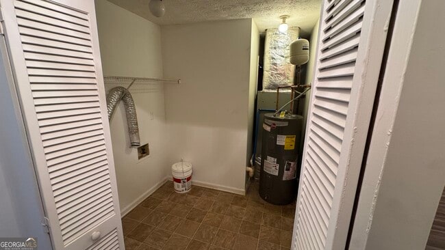 Building Photo - 8501 Westchester Dr