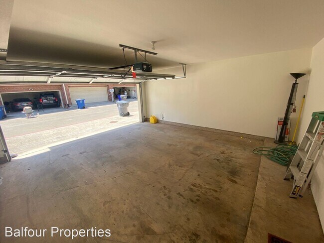 Foto del edificio - 2456 Worthington St