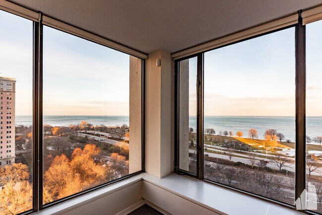 Foto del edificio - 5455 N Sheridan Rd